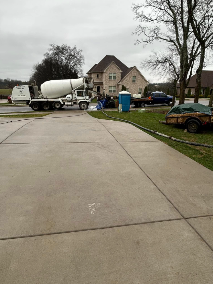 Newly poured residential concrete driveway in Sumner County, Tennessee